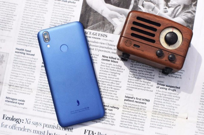 红辣椒7X:带人脸识别与双摄的千元备用机!