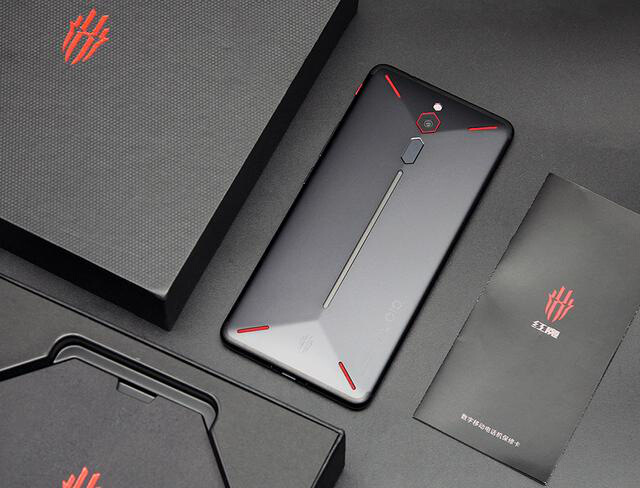 2018年吃鸡神器推荐,选好手机流畅玩吃鸡