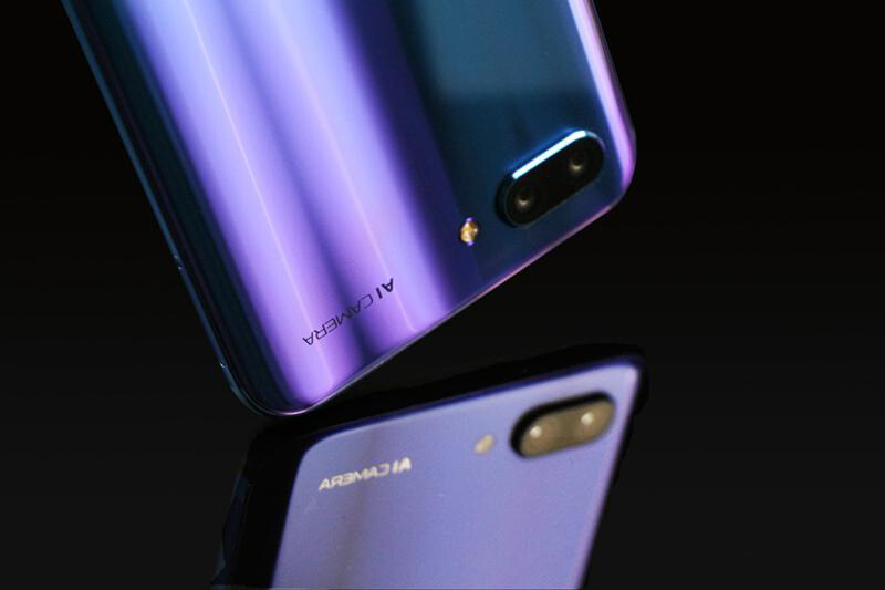 荣耀10终极测评:华为P20的绝佳平价替代产品