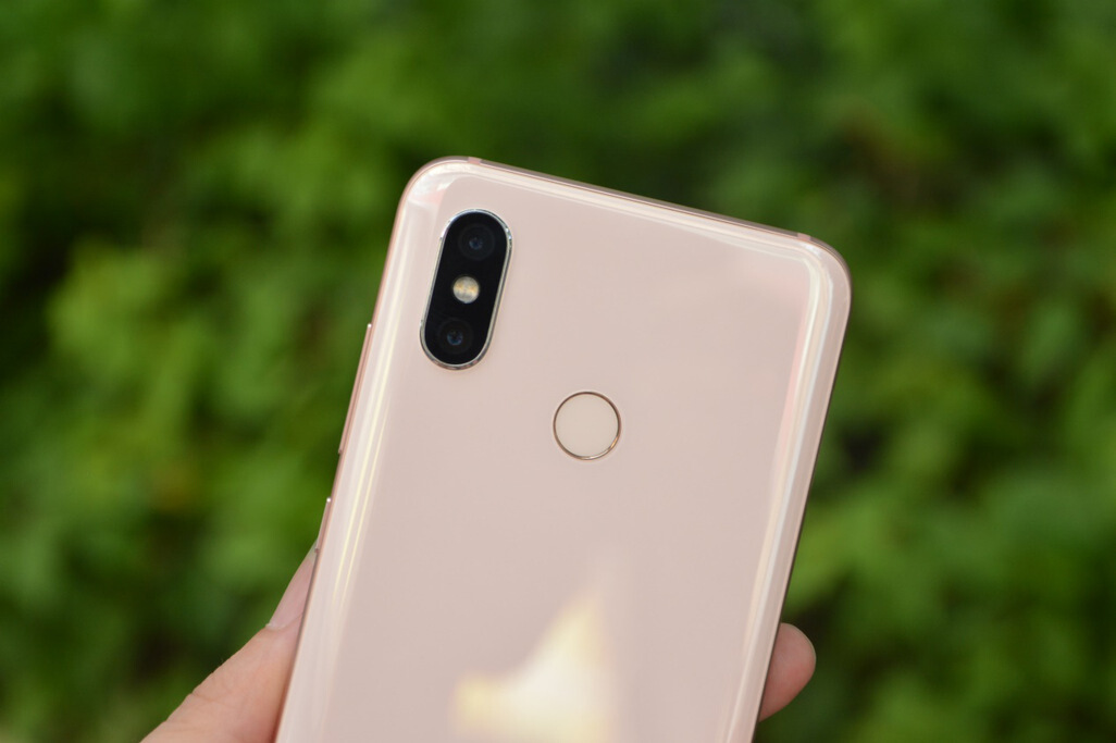 小米8吓人的5AI技术加持,成就为强悍的拍照手