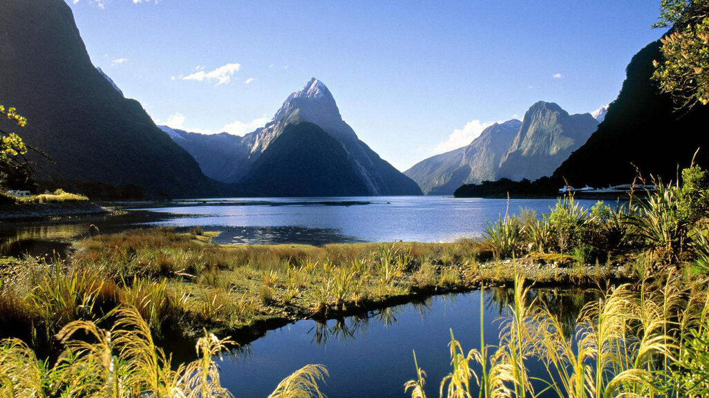 喜欢旅游是选微单还是单反呢?这几点你要知道