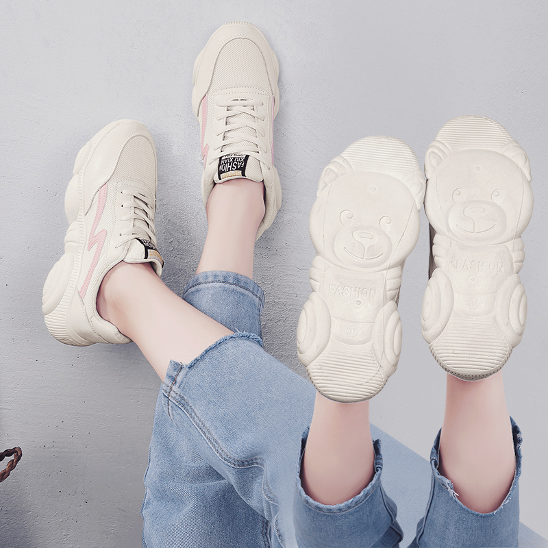 小白鞋不吃香了,今冬贼流行的老爹鞋,上脚舒适