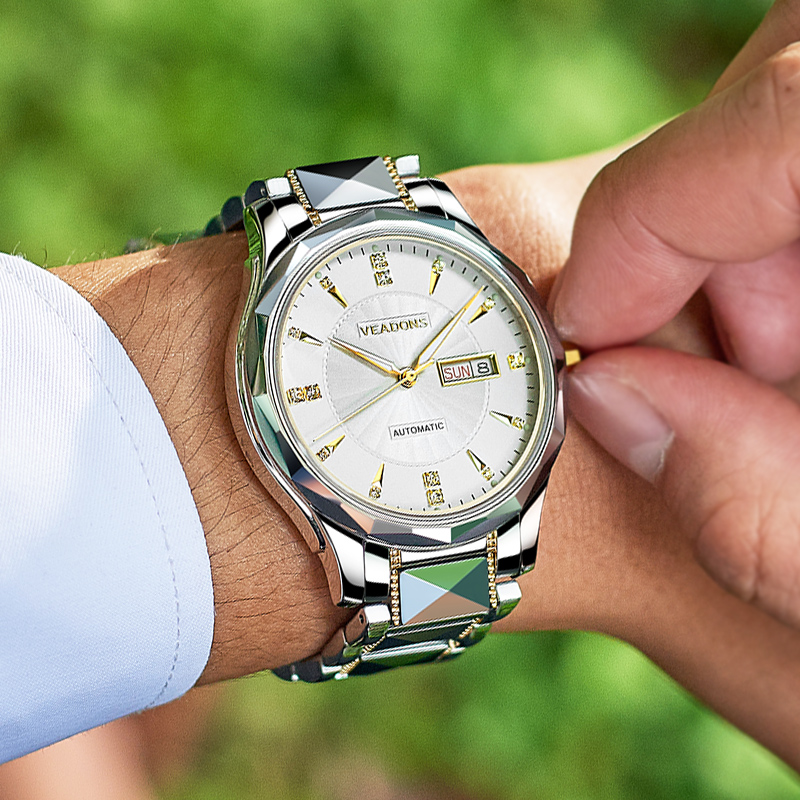 建议男人要明白:手表戴在左手和右手的区别
