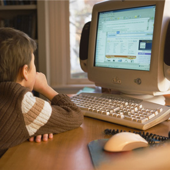 夏天打雷时这3个错误行为千万别做!很多人还不