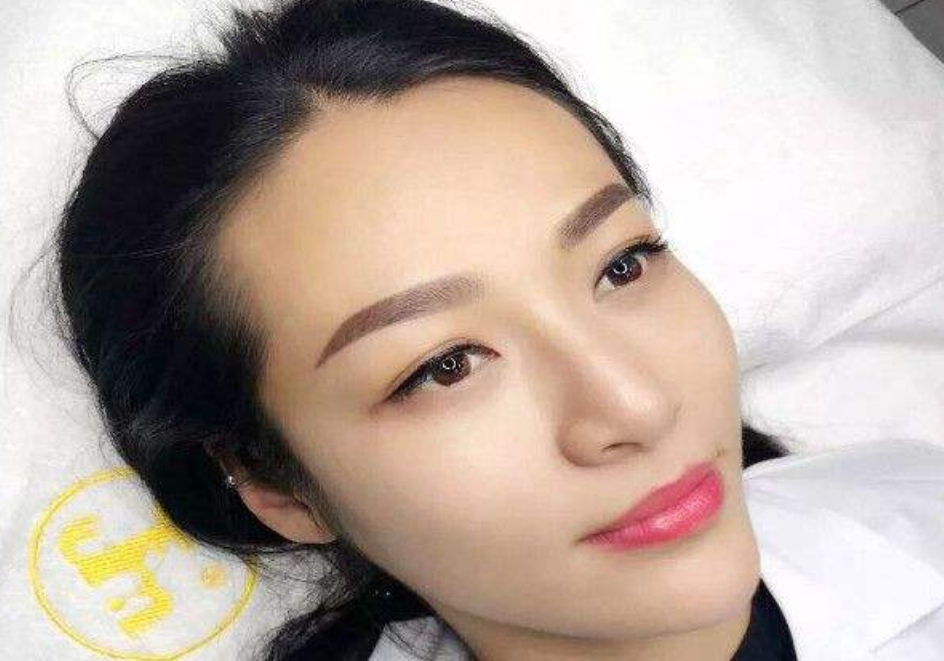为何女生最好不要去纹眉?听内行人把话说完