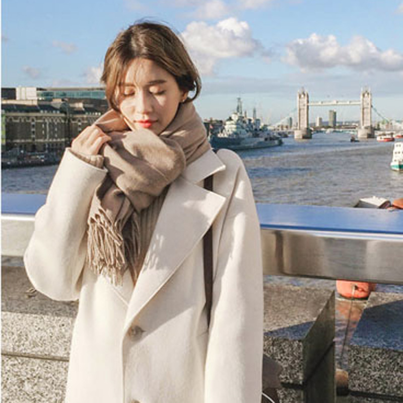 提醒大家,穿大衣不要穿烟筒裤!今冬流行这样穿