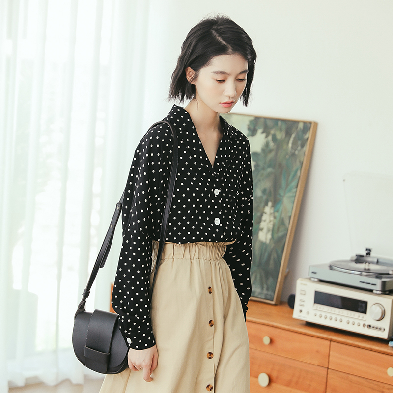 微胖女生的福音:不想冬季穿衣臃肿,掌握这技巧